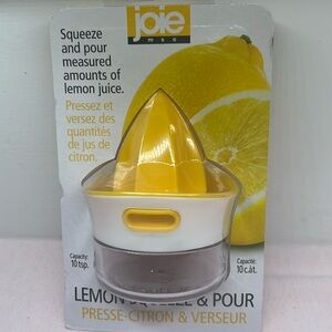 Joie Lemon Squeeze & Pour🍋